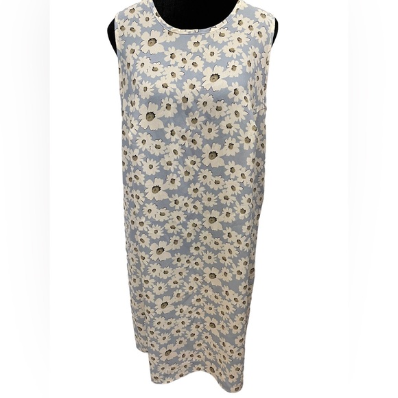 Chesley Dresses & Skirts - Chesley Vintage Plus Size Blue Garden Whimsical Floral Print Sleeveless Dress